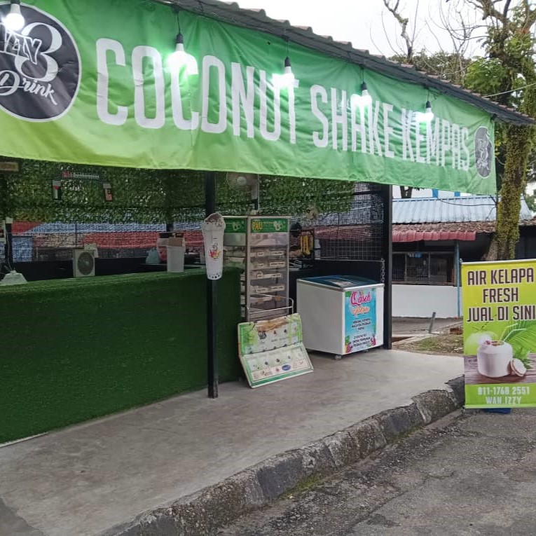 Gambar kedai Coconut Shake Kempas